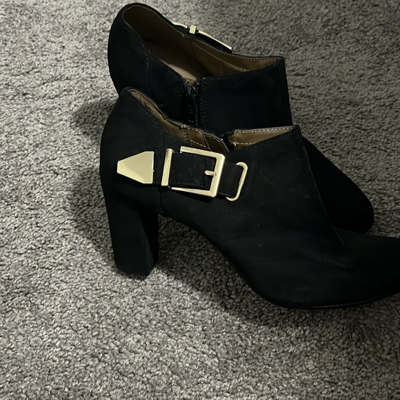 Women’s Black Boots - Picture 2 of 5